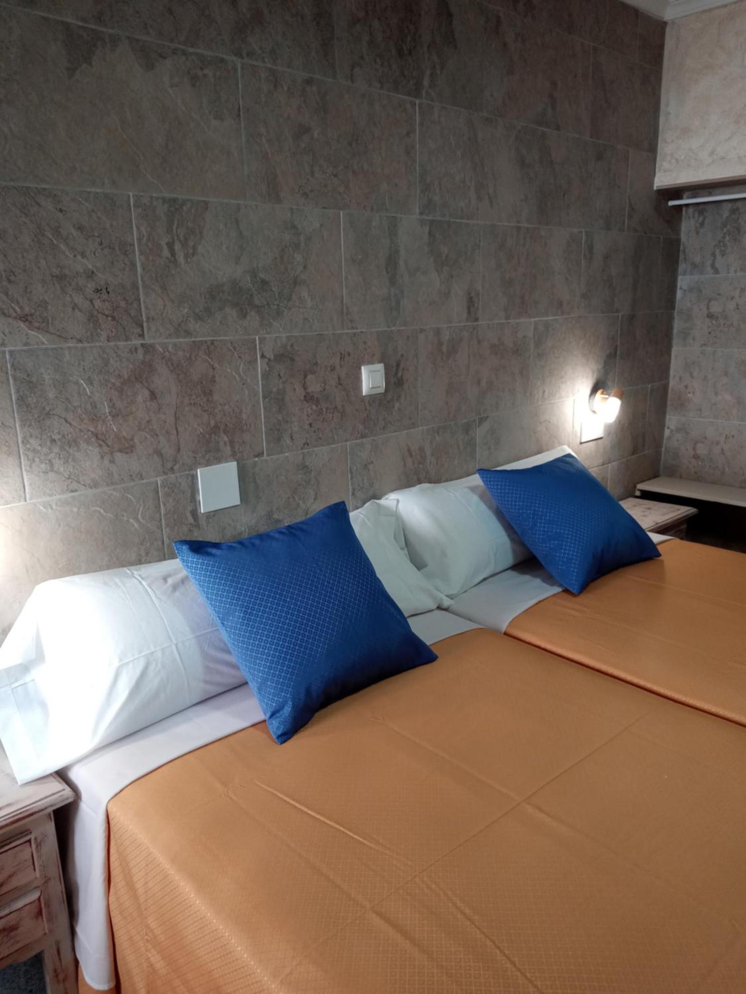 La Tortuga Lodging Rooms Tarifa Exterior photo