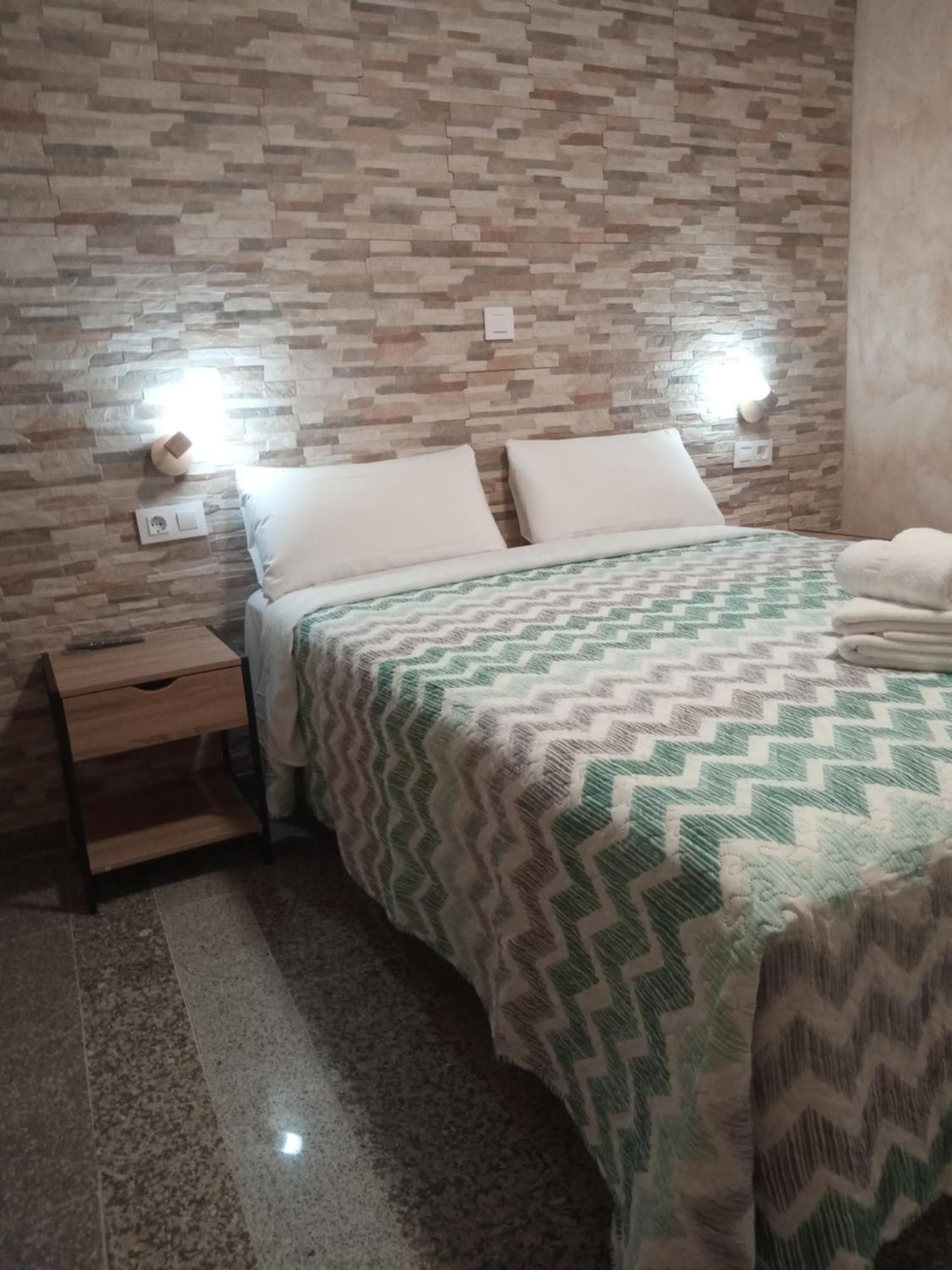 La Tortuga Lodging Rooms Tarifa Exterior photo